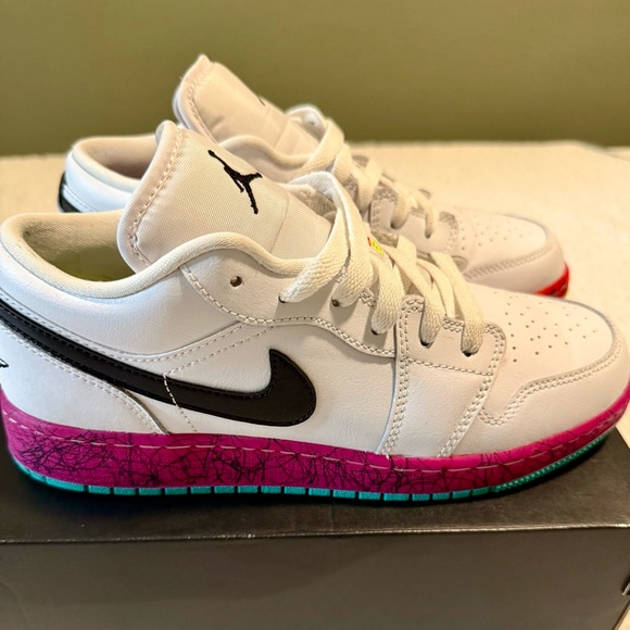Air Jordan 1 Low Grades (GS) White / Multi Neon, 5.5 Youth - Picture 2 of 5